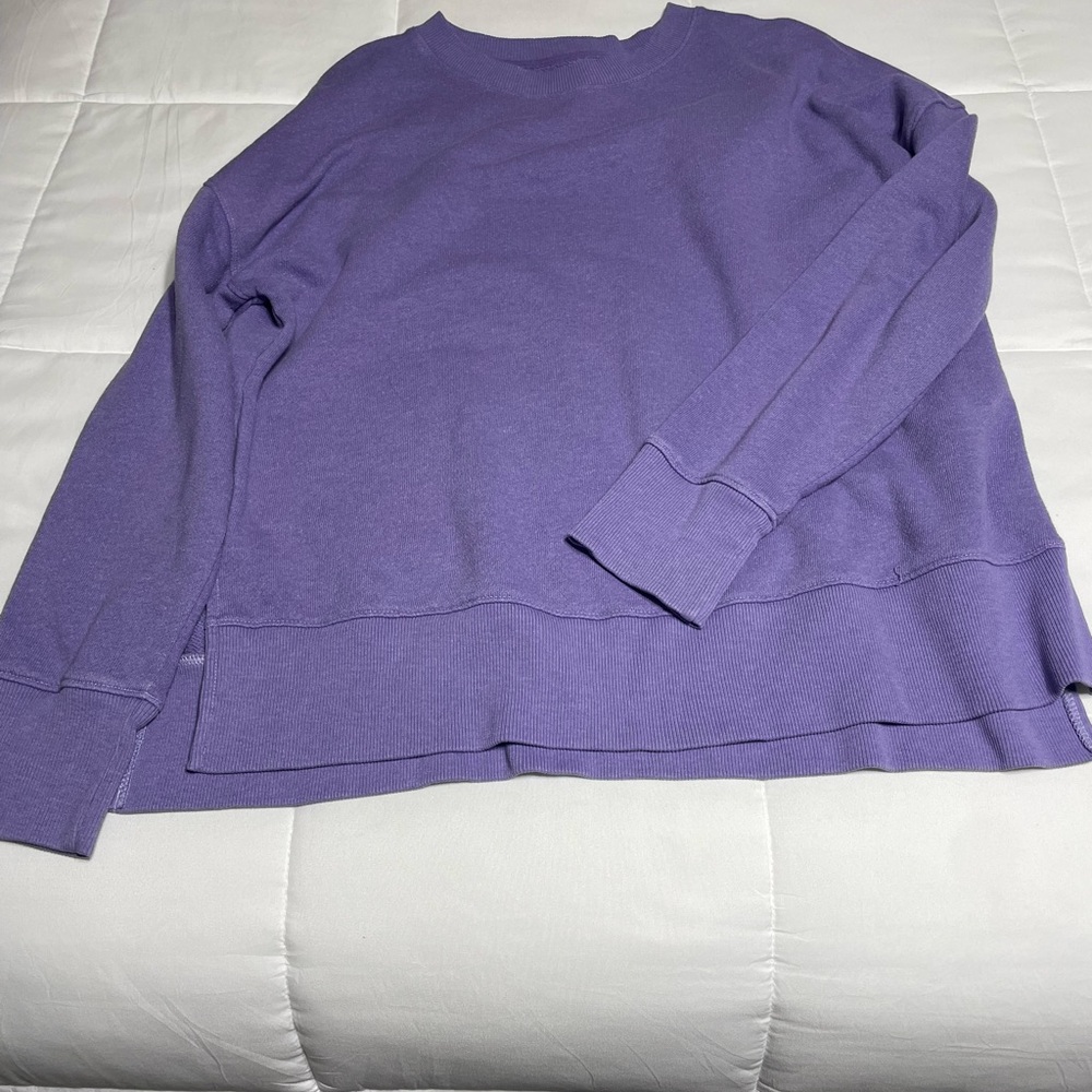 Time and Tru Lavender Pullover